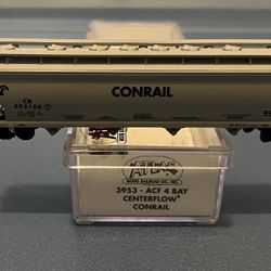 Atlas N Scale ACF 4 Bay Centerflow - Conrail