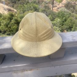 toyo straw pith helmet Like New