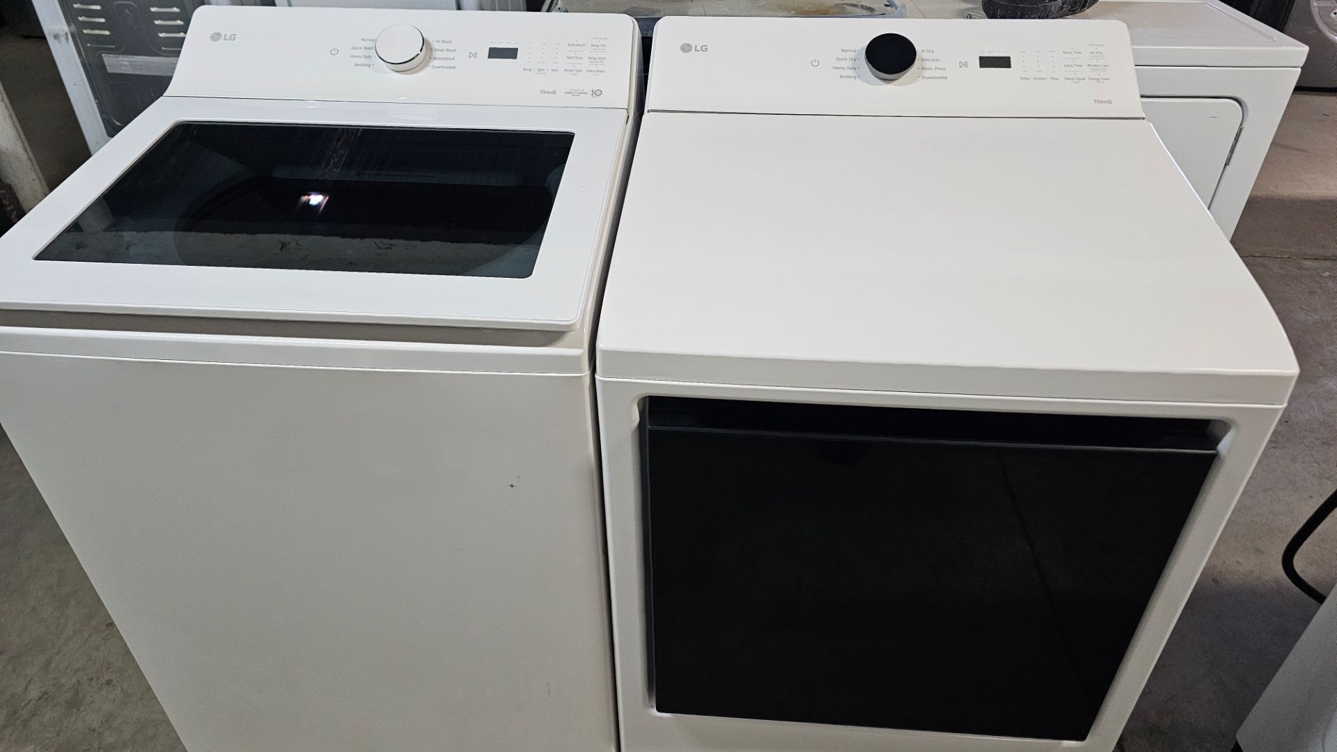 LG ThinQ Washer And Dryer Electric