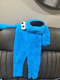 Costume