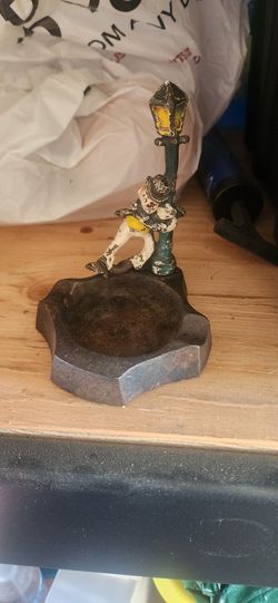 Antique Ashtray Drunk Guy Grabbing Light Pole