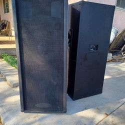 Kustom Dual 15" DJ Speakers 