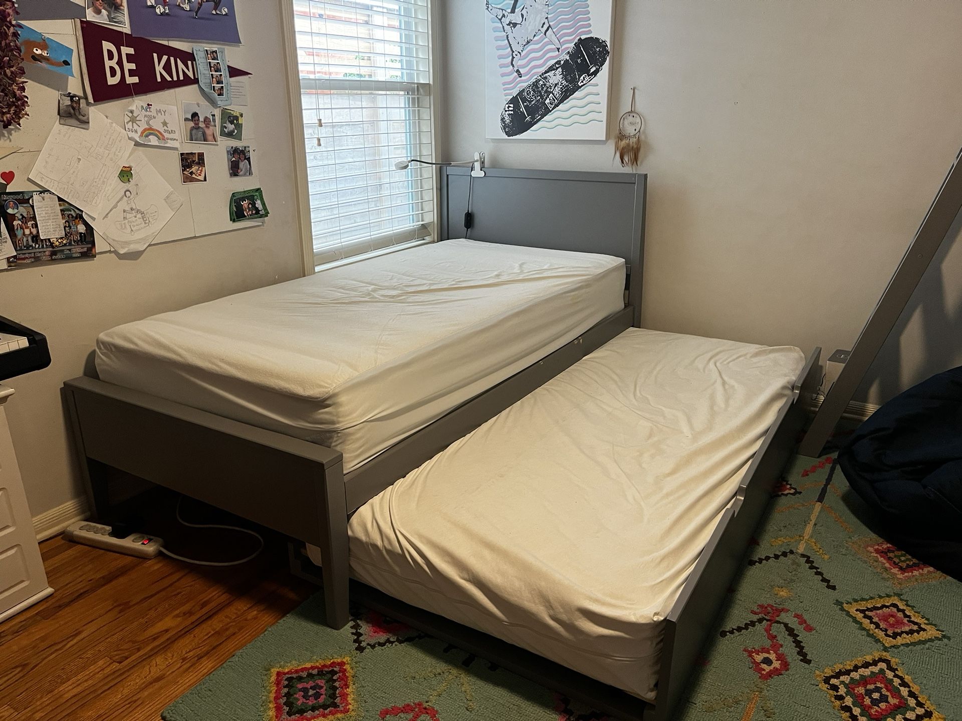 Twin Bed With Trundle