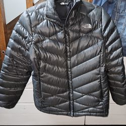 Women's North Face Jackets---3