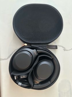 New Sony Headphones WH-1000XM4