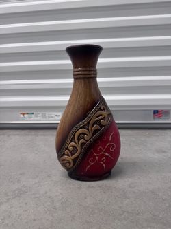 Burgundy & Gold Decorative Table Vase – Scrollwork Design
