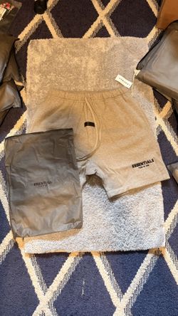 ESSENTIAL SHORTS