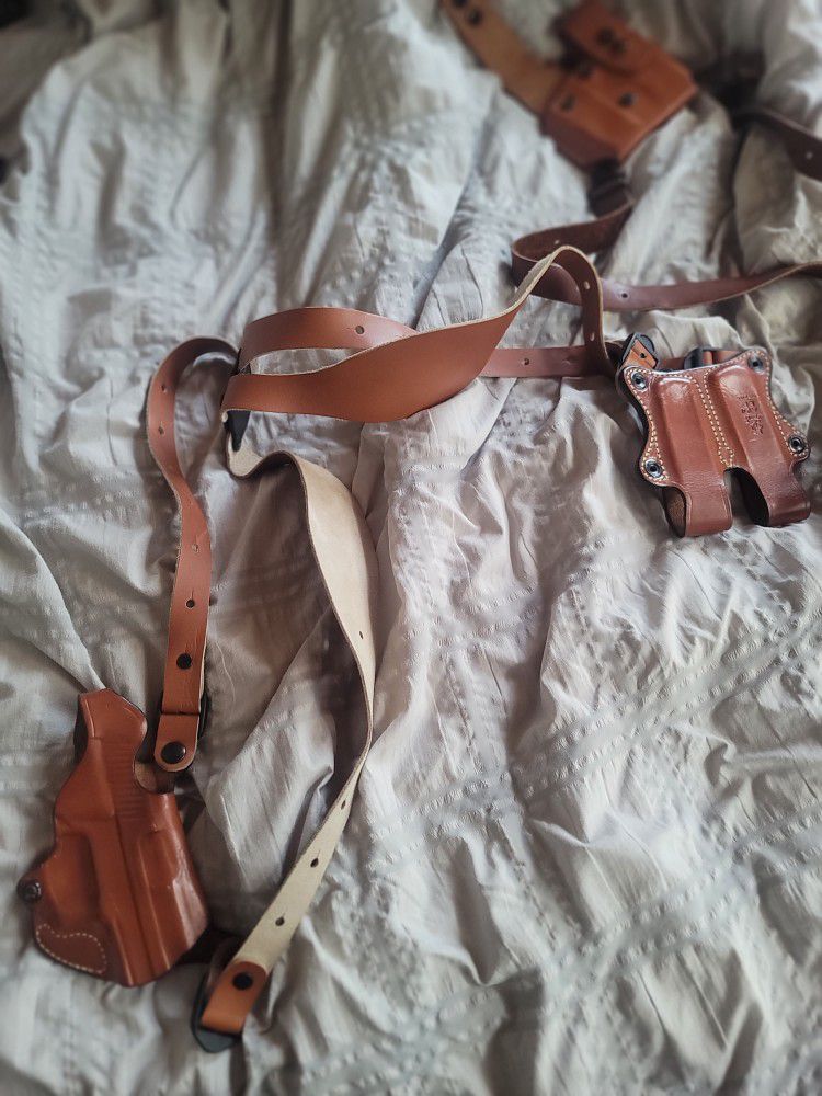 Dual Gun Shoulder Straps New Not In The Box