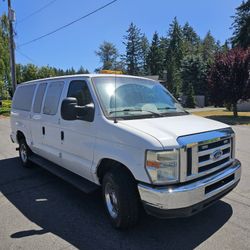 2010 Ford E-350