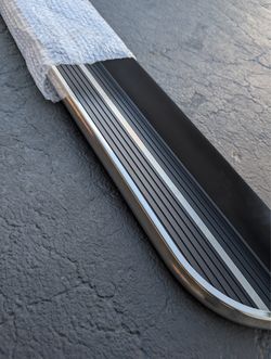 Brand New 2022-2026 Hyundai Tucson Running Boards / Side Steps / Nerf Bar (Open Box)