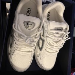 Men’s Dior b30 Size 11