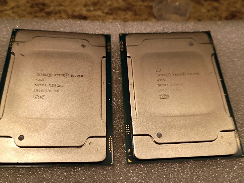 2 Intel Xeon Silver 4215 CPU's 8 core 16 Thread 3.5ghz Turbo