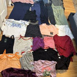Women’s Clothes Size Med