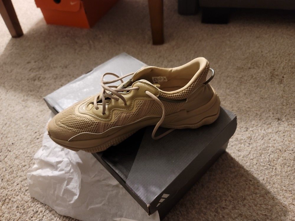 adidas Originals OZWEEGO "Core Black" Men's Shoe,