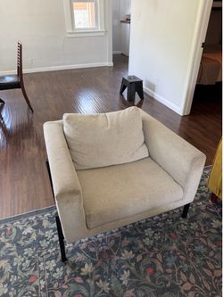 Single living room chair