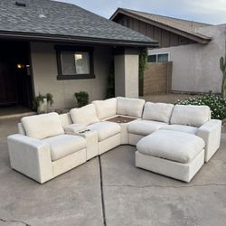Wayfair Sectional ( Delivery Available ) 