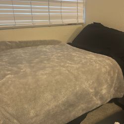 TWIN BEDFRAME WOODEN PICK UP ONLY