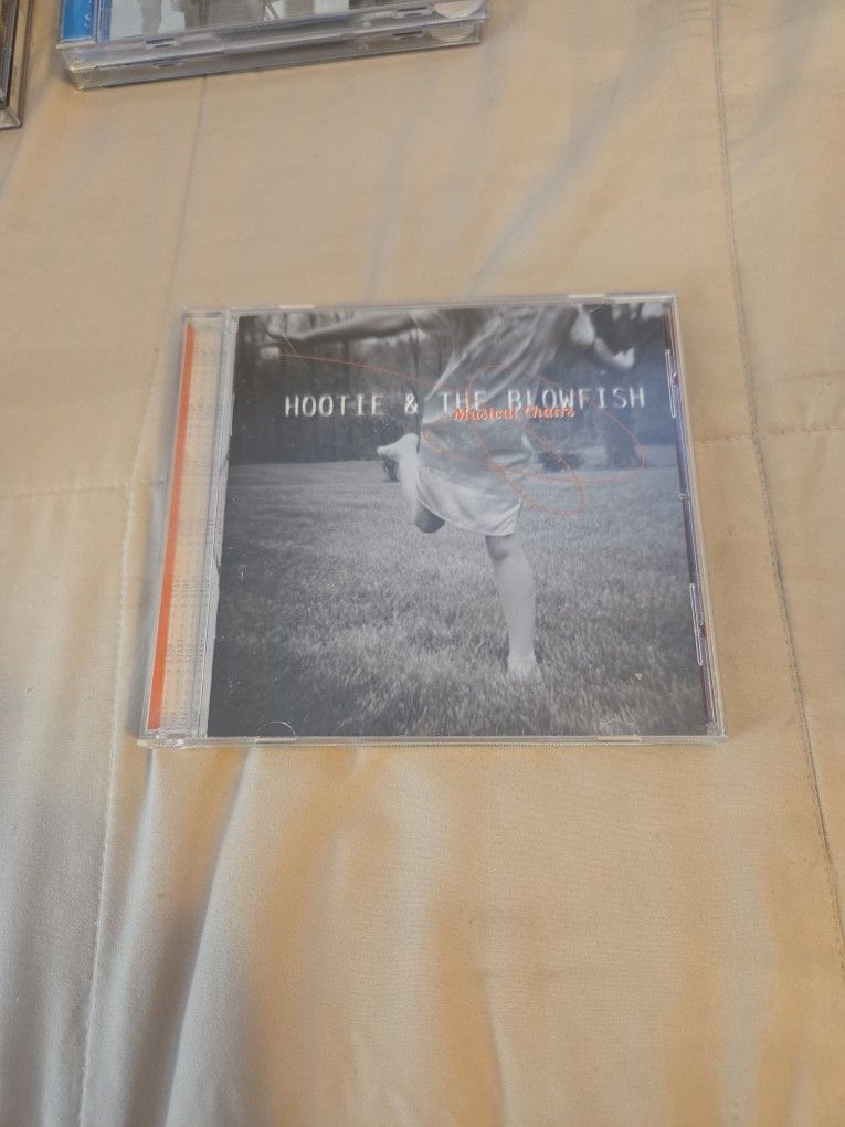 Hootie & The Blowfish - Musical Chairs