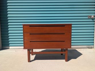 Vintage Mid Century Modern Teak 3-Drawer Chest by Nils Jonsson, c1960s