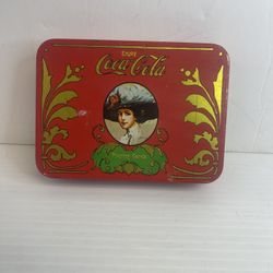 Coca - cola playing cards with matching metal tin 2 decks red / green - PC1077