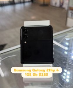 Samsung Galaxy Zflip 4 128 Gb and clean imei