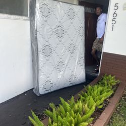   Mattresses: twin, full , queen regular ,  Colchon Nuevo Colchones plush or pillow top available cama bed mattress 