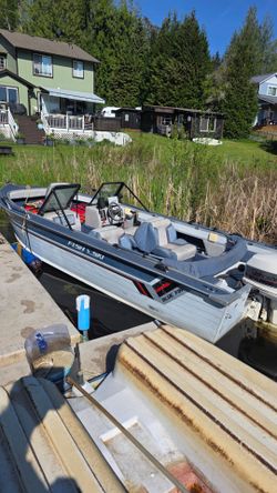 Boat 17.5 ft 1987 Blue fin ski and fish model