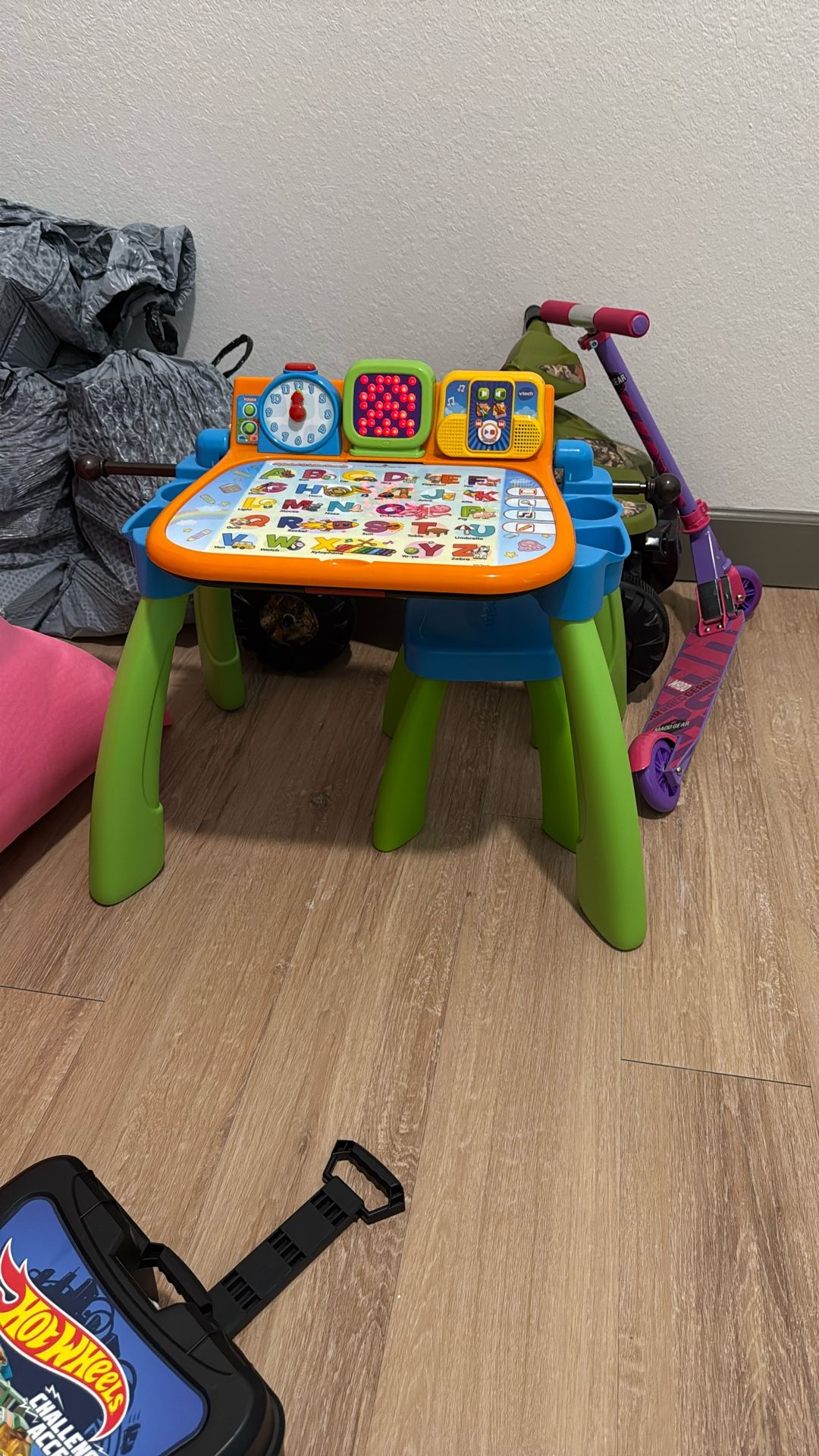 V-Tech Table