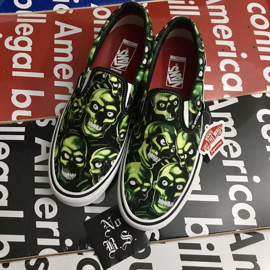 Supreme Vans skull pile slip on new size 10.5 for Sale in El Monte, CA -  OfferUp