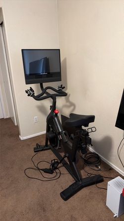 NordicTrack Indoor Cycling Bike with Screen