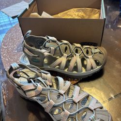 NEW KEEN Women’s Size 8 M Whisper Sandals Washable Taupe/Coral 1022810 NIB