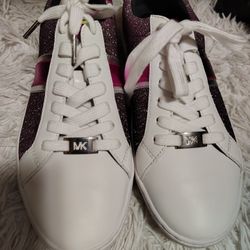 Tenis Mk Size 9 De Mujer Nuevos 