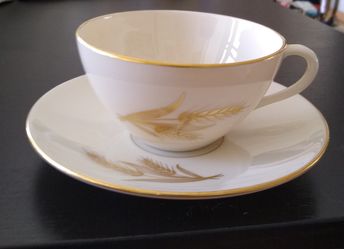Vintage cup &sauser Lenox