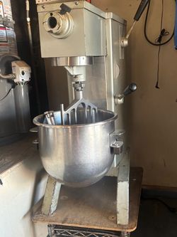 Comercial food mixer