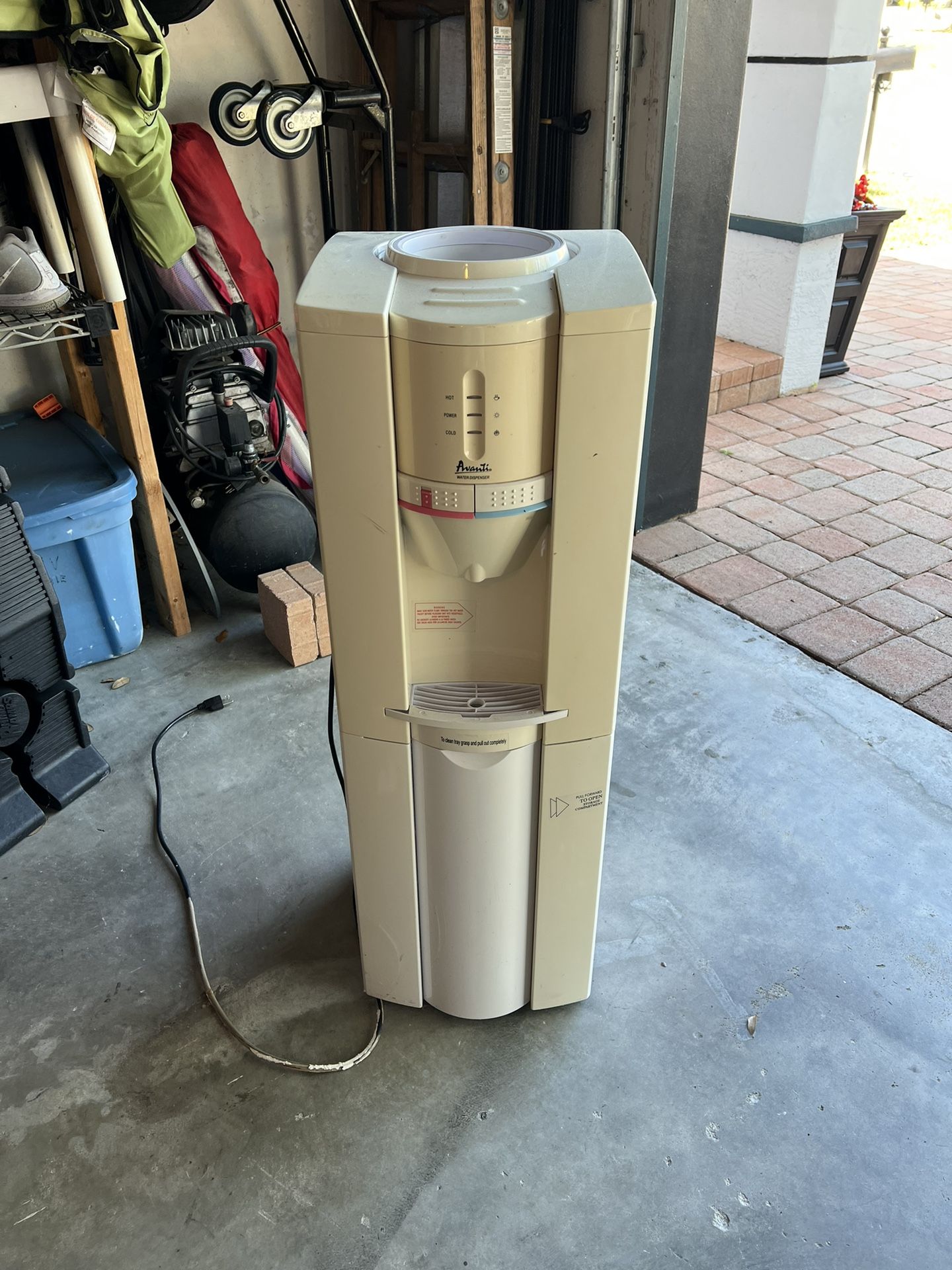 Water cooler Electric for Sale in Port St. Lucie, FL OfferUp