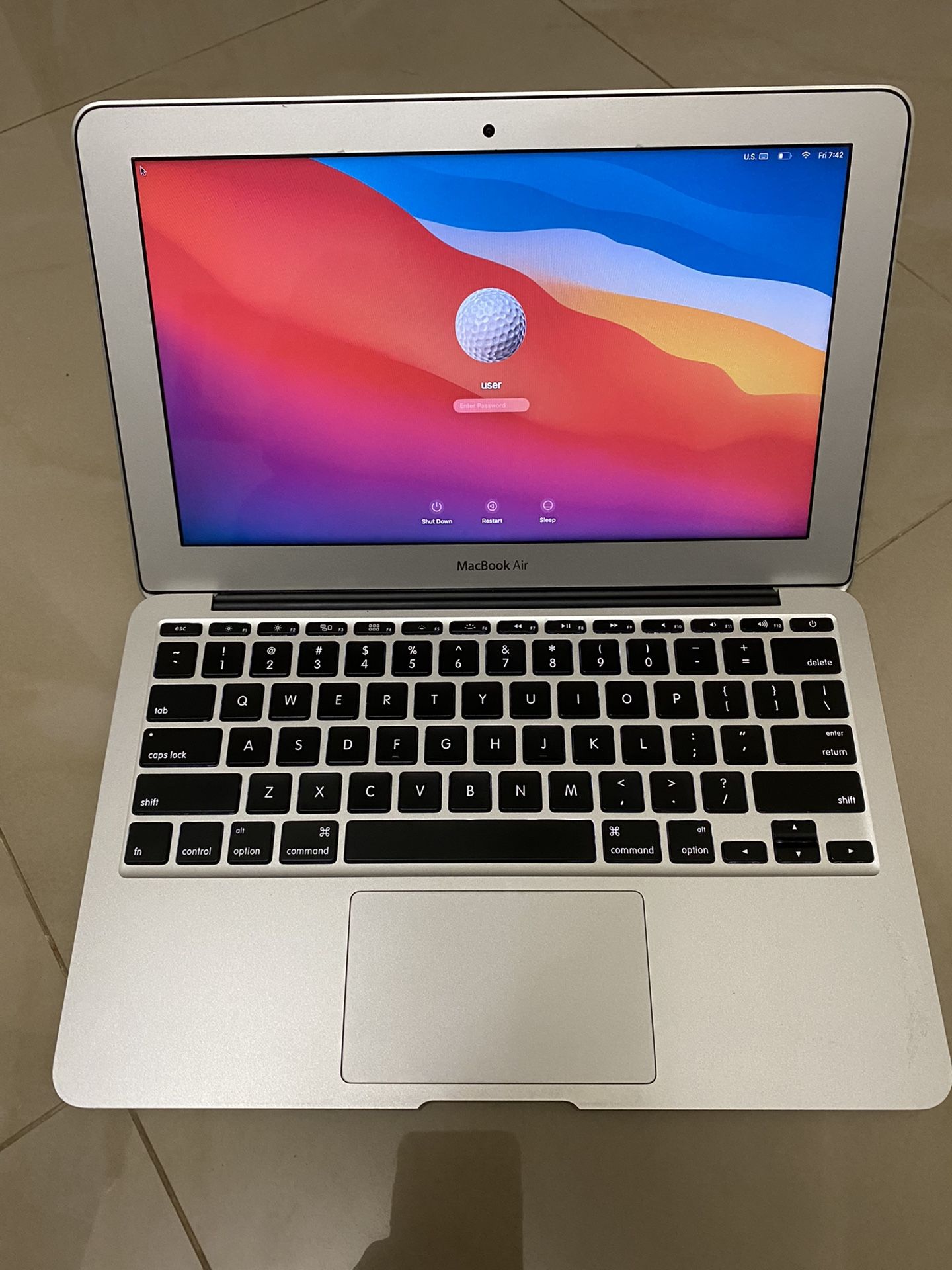 MacBook Ảir 2014 Good Condition 