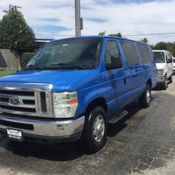 2009 Ford E-350