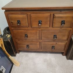 Wooden dresser 29"h x 15"d x31" l excellent condition
7 drawers pet free smoke free kid free home