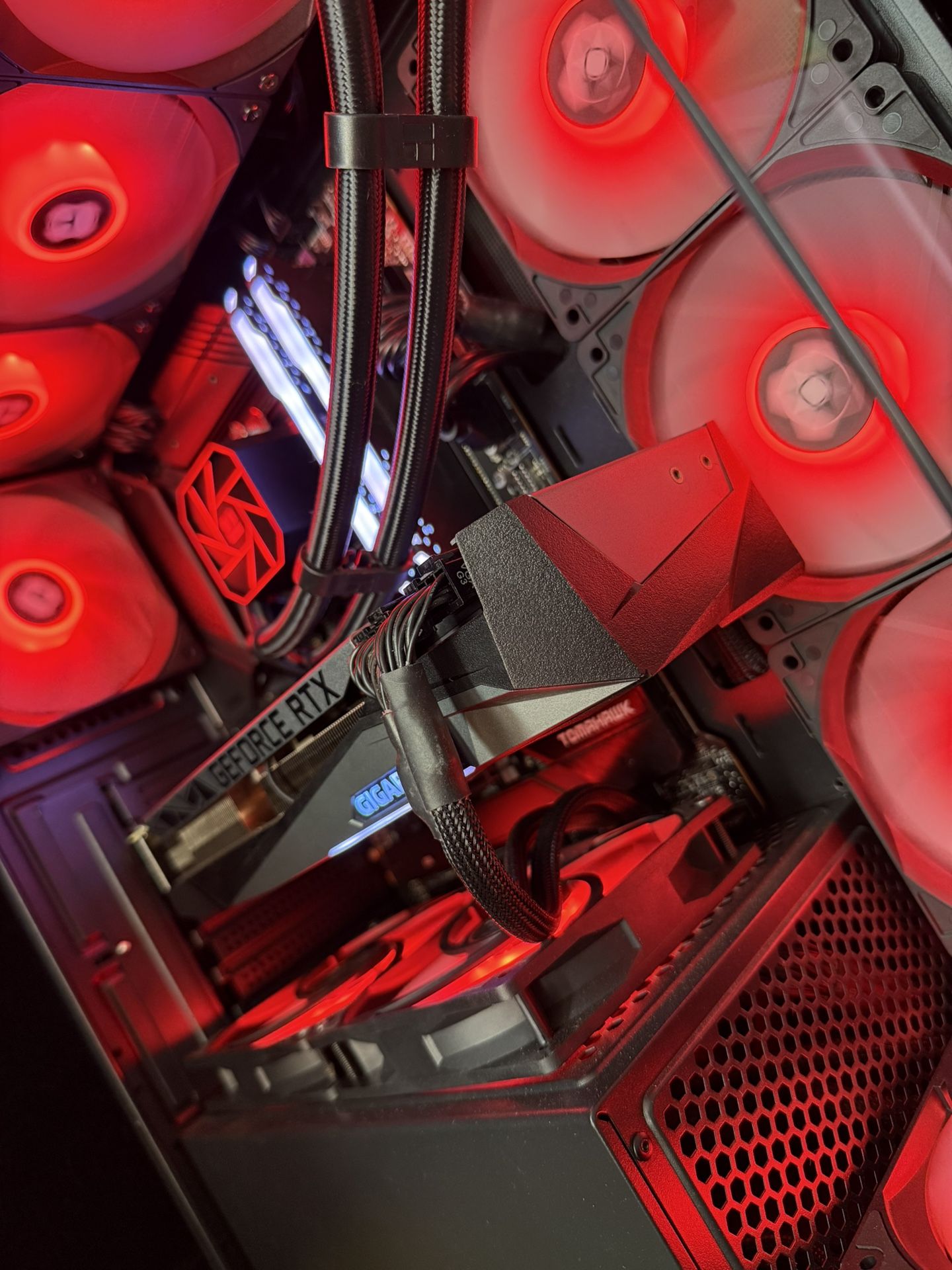 Nvidia RTX 3080/ Intel i7/ 32GB RAM/ WiFi