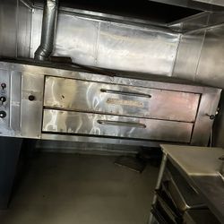 Bakers Pride Pizza Oven 