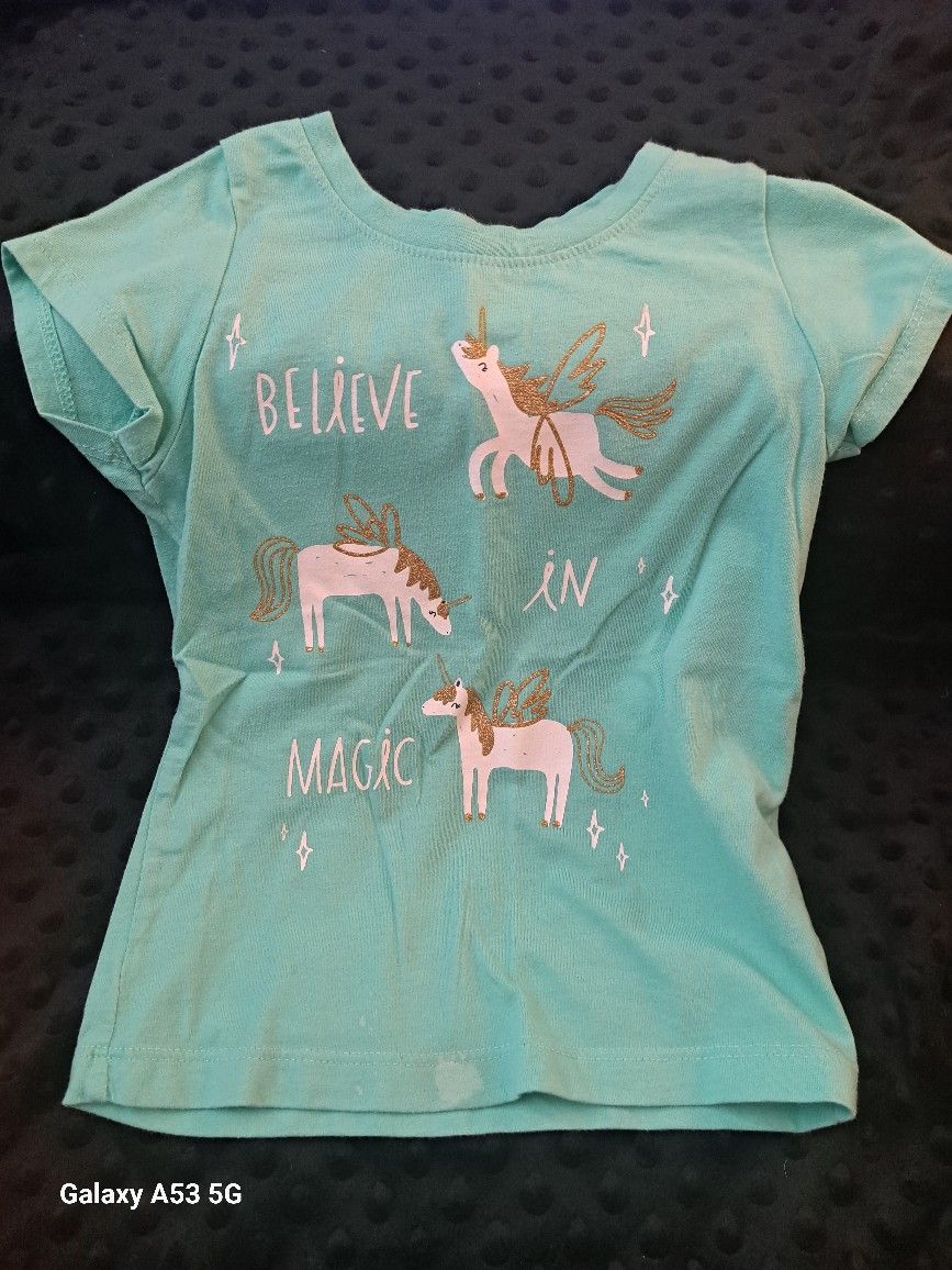 Girls Believe In Magic Tshirt