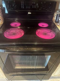 Whirlpool stove. Works