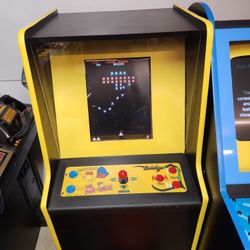 Arcade cabinet- Pacman, Frogger, Donkey Kong 60 games!
