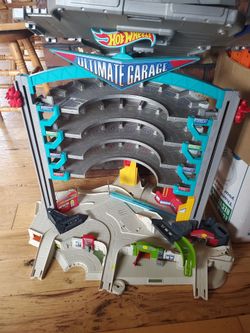 HOT WHEEL Ultimate Garage