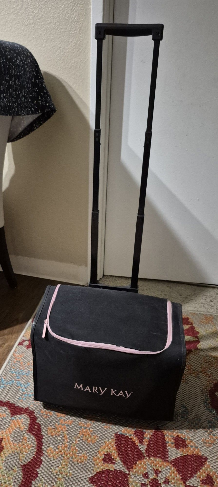Mary Kay Business Luggage Large Roller