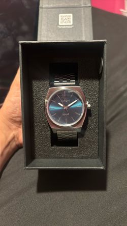 Nixon Watch