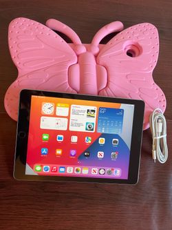 Apple iPad 5th Generation 32GB  with kids protective case & Charger (128gb $150)