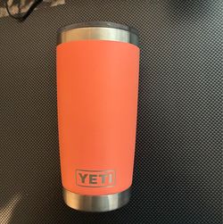 YETI Rambler Tumbler in Coral 20 Oz