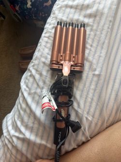 rose gold hair crimper