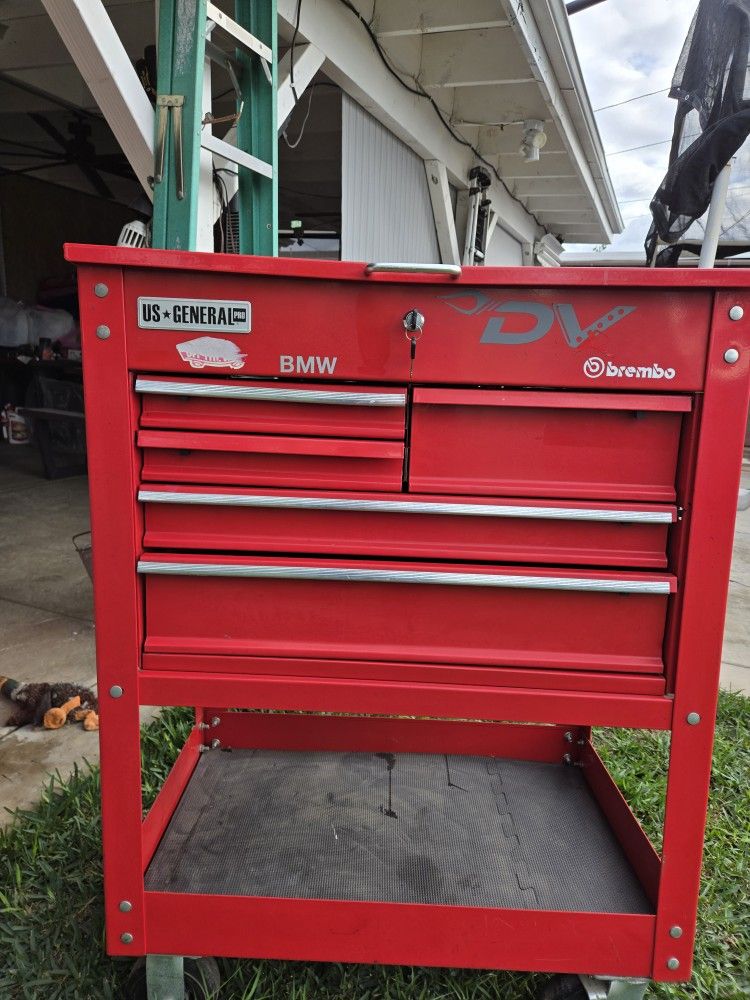 US GENERAL 5 DRAWERS TOOL BOX 2 KEYS BOTTOM DRAWER NEED A SIDE RAIL